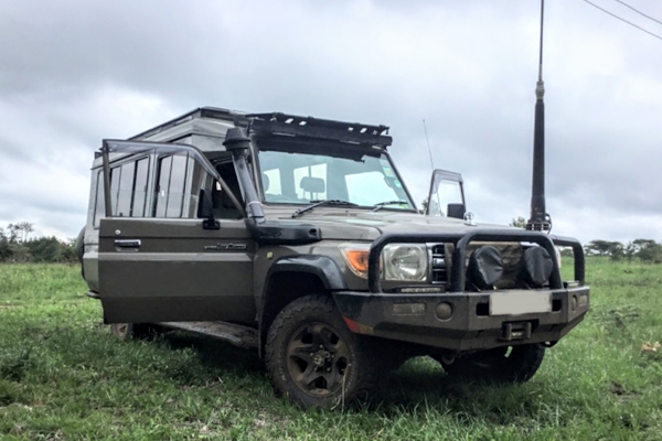 hire safari land cruiser